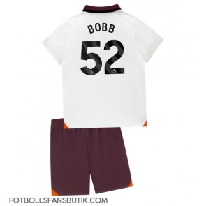 Manchester City Oscar Bobb #52 Replika Bortatröja Barn 2023-24 Kortärmad (+ Korta byxor)